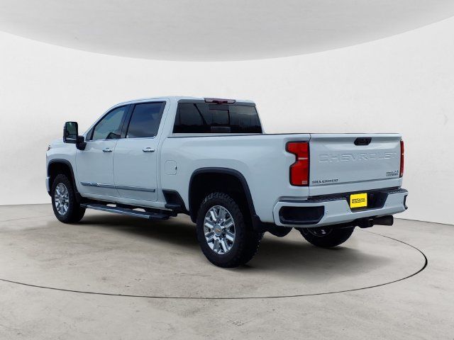 Used 2024 Chevrolet Silverado 3500 High Country w/ High Country Premium Package AWD/4WD image 7