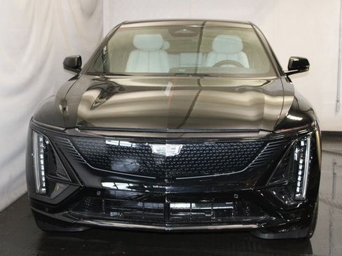 New 2026 Cadillac Lyriq Sport image 3