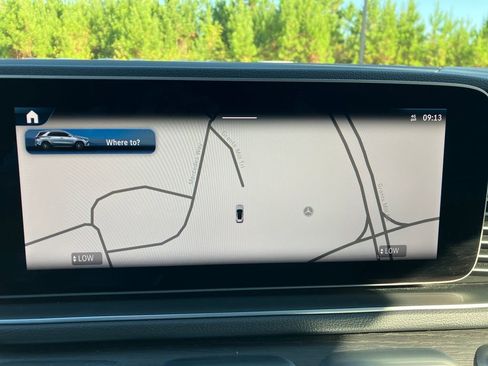 Used 2025 Mercedes-Benz GLE 350 4MATIC image 10