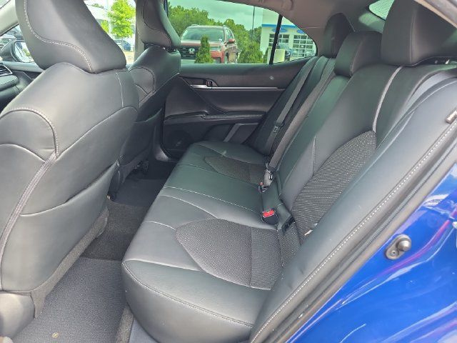 Used 2023 Toyota Camry XSE FWD image 11