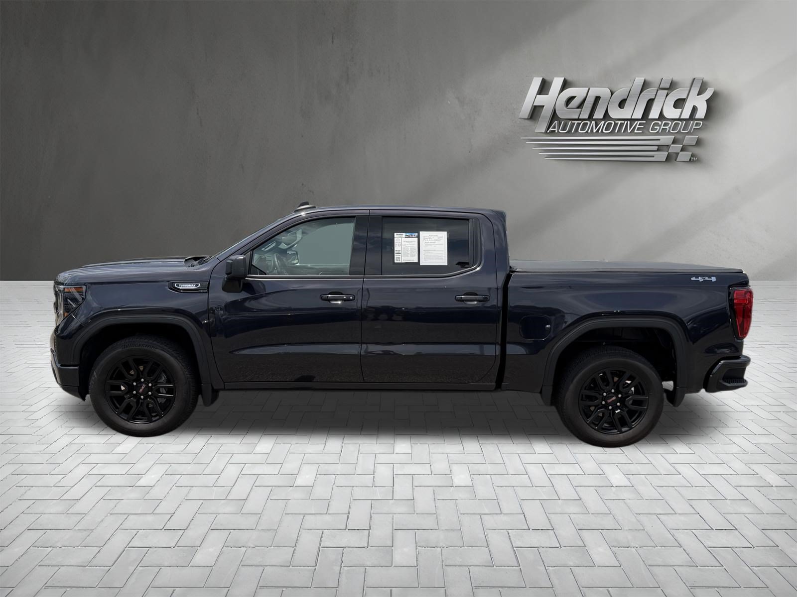 Used 2025 GMC Sierra 1500 Elevation AWD/4WD image 7