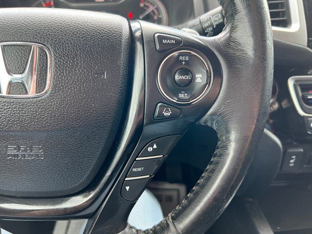 Used 2018 Honda Pilot Touring image 13
