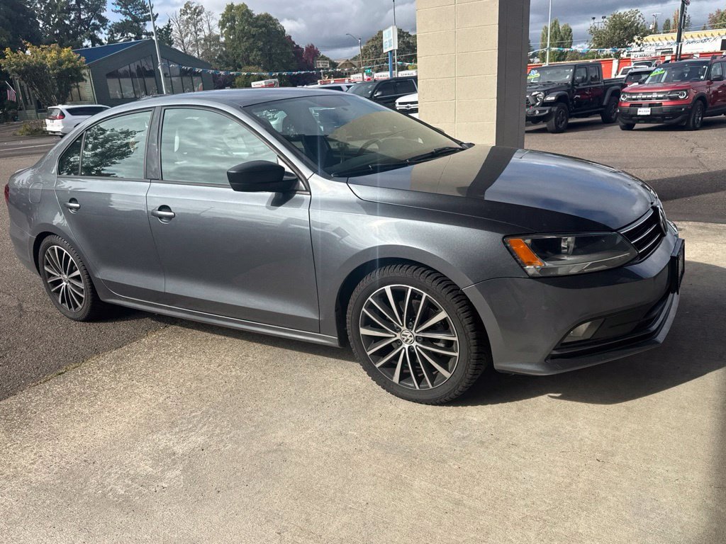 Used 2016 Volkswagen Jetta Sport FWD image 7