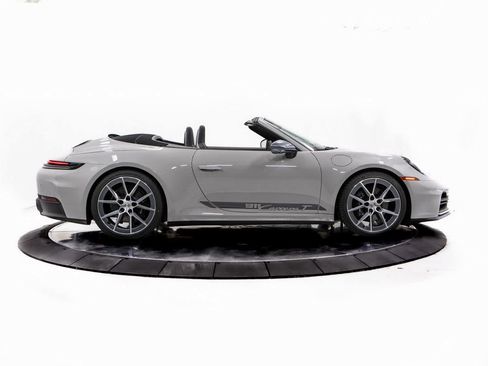 New 2026 Porsche 911 Carrera T image 8