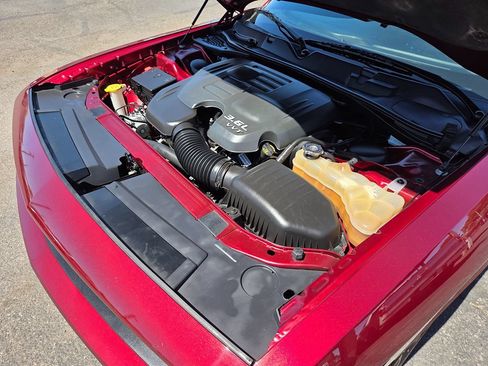 Used 2018 Dodge Challenger SXT Plus RWD image 43