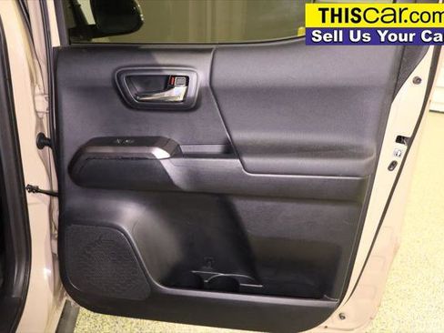 Used 2017 Toyota Tacoma TRD Sport w/ Tow Package image 29