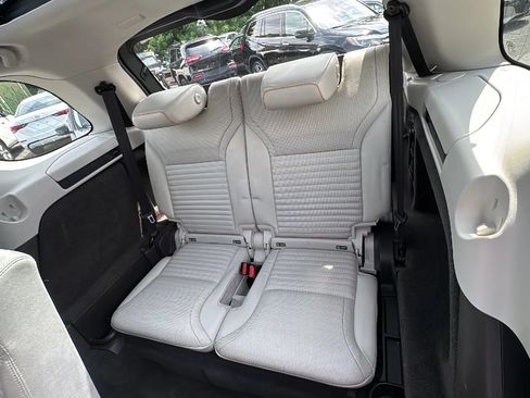 Used 2018 Land Rover Discovery HSE Luxury AWD/4WD image 18