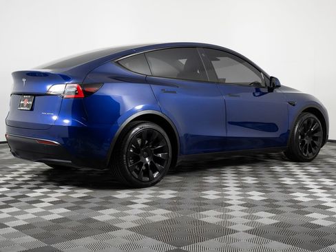 Used 2021 Tesla Model Y Long Range image 8