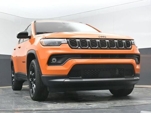 Used 2026 Jeep Compass Latitude AWD/4WD image 46