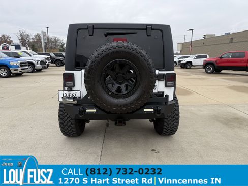 Used 2018 Jeep Wrangler Sport image 7