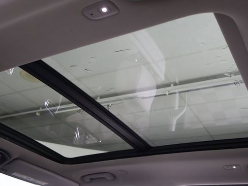 Used 2022 Jeep Wagoneer Series III w/ Premium Group I image 26