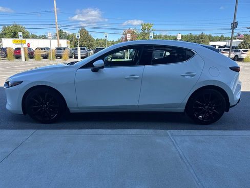 Used 2019 MAZDA MAZDA3 AWD Hatchback w/ Premium Pkg image 3