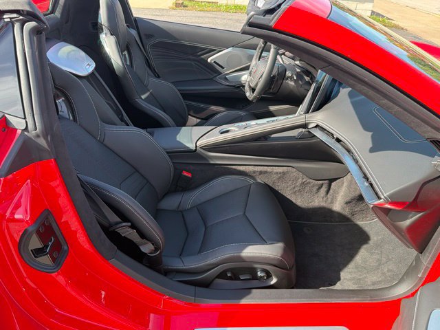 Used 2026 Chevrolet Corvette Z06 RWD image 10