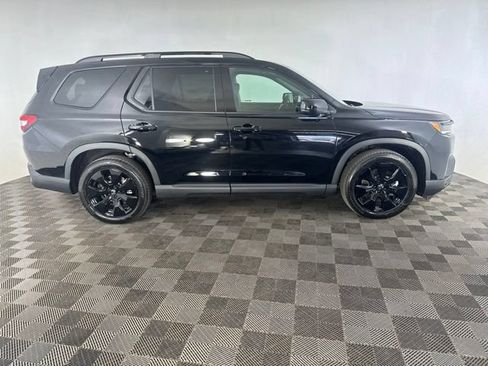 Used 2026 Honda Pilot Touring image 4