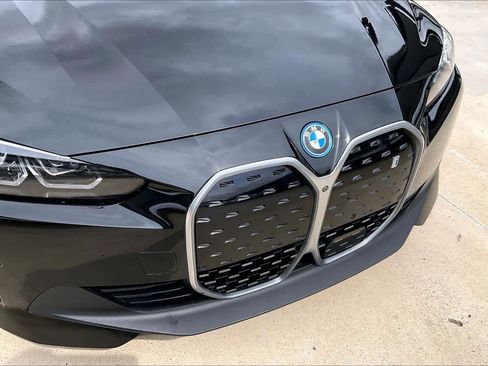 Used 2023 BMW i4 eDrive35 image 29