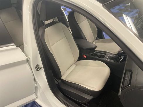 Used 2019 Volkswagen Jetta R-Line w/ R-Line Cold Weather Package FWD image 25