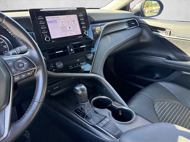 Used 2024 Toyota Camry SE w/ Convenience Package FWD image 16