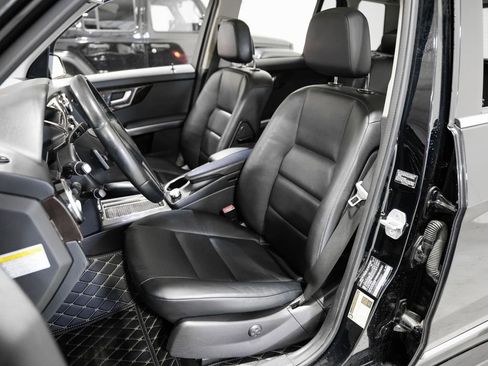 Used 2013 Mercedes-Benz GLK 350 4MATIC image 10
