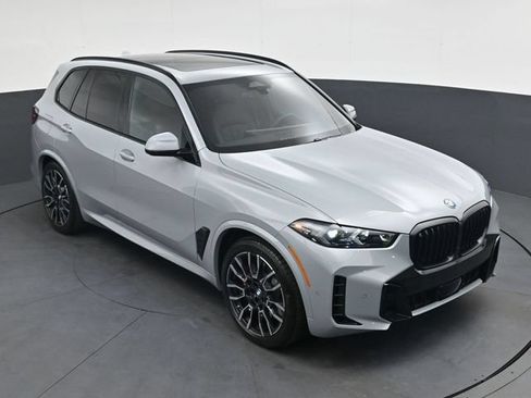 Used 2026 BMW X5 xDrive50e w/ Executive Package AWD/4WD image 24