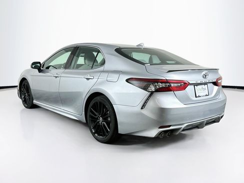 Used 2024 Toyota Camry XSE FWD image 5