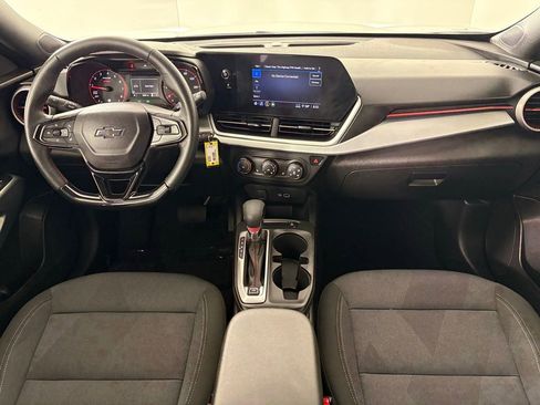 Used 2024 Chevrolet Trax RS w/ Driver Confidence Package image 35