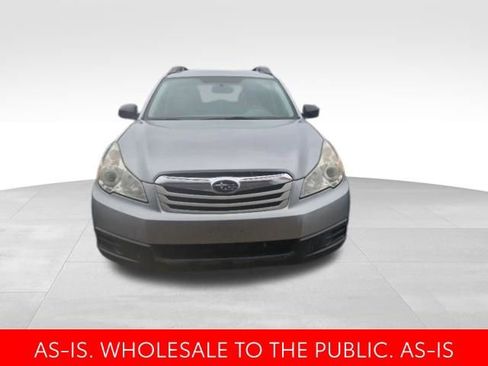Used 2011 Subaru Outback 2.5i image 3
