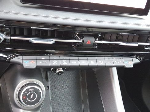 Used 2024 Alfa Romeo Tonale Veloce w/ Active Assist Package image 16