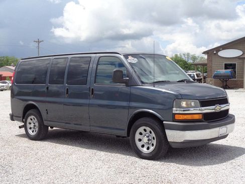 Used 2014 Chevrolet Express 1500 LT w/ LT Preferred Equipment Group image 9
