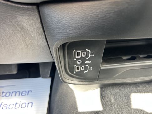 Used 2025 RAM 2500 Big Horn image 24