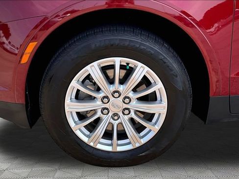 Used 2017 Cadillac XT5 FWD image 8