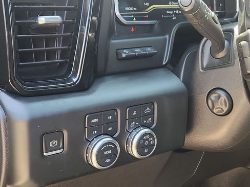 Used 2022 GMC Sierra 1500 AT4X AWD/4WD image 17