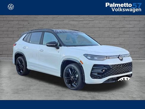 New 2026 Volkswagen Tiguan SE R-Line FWD image 1