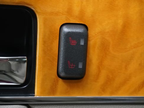 Used 2013 Lincoln MKX FWD image 12