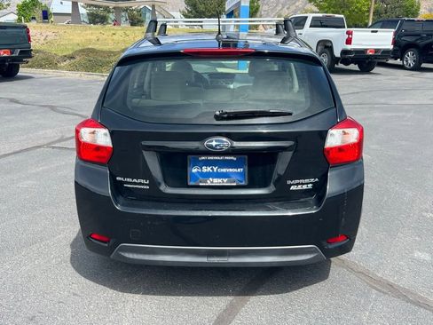 Used 2012 Subaru Impreza 2.0i Premium w/ All-Weather Pkg AWD/4WD image 12