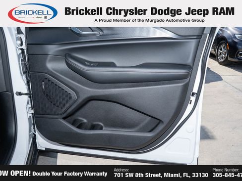 New 2025 Jeep Grand Cherokee Laredo X image 8