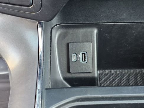 Certified 2021 Ford F150 XLT w/ Equipment Group 302A High image 21