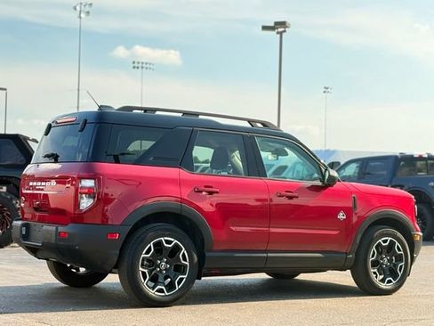 Used 2025 Ford Bronco Sport Outer Banks w/ Outer Banks Tech Package+ AWD/4WD image 40