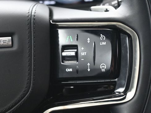 New 2025 Land Rover Range Rover Velar Dynamic SE AWD/4WD image 19