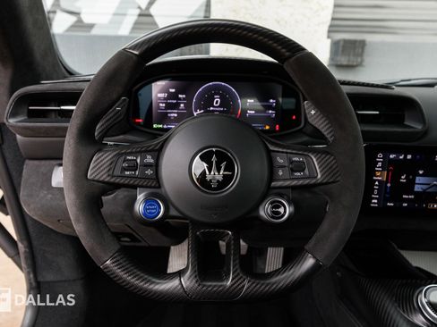 Used 2023 Maserati MC20 Coupe image 27