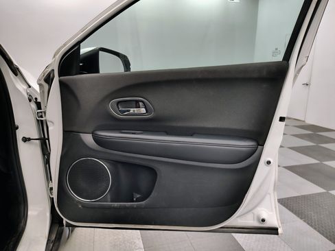 Used 2019 Honda HR-V EX image 13