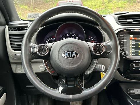 Used 2016 Kia Soul + w/ Audio Package FWD image 7