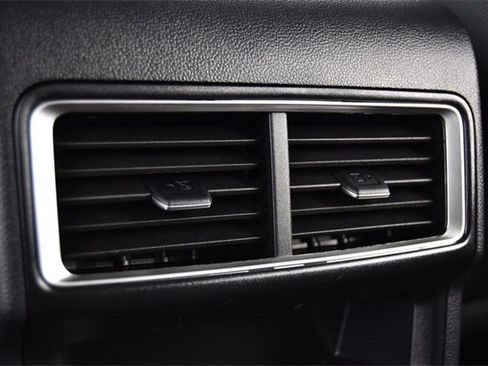 New 2026 Volkswagen Atlas Cross Sport SE image 23