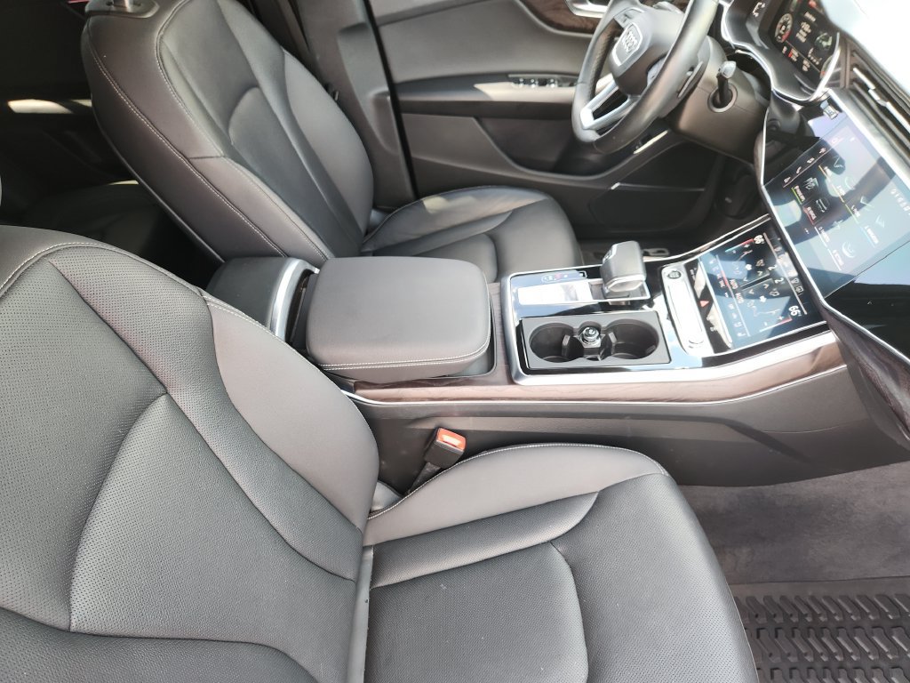 Used 2021 Audi Q8 Prestige AWD/4WD image 15