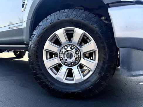 Used 2020 Ford F350 Platinum AWD/4WD image 10