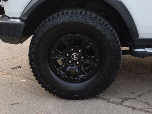 Used 2023 Ford Bronco Wildtrak image 27