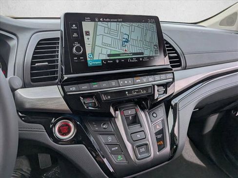 New 2026 Honda Odyssey Touring image 13