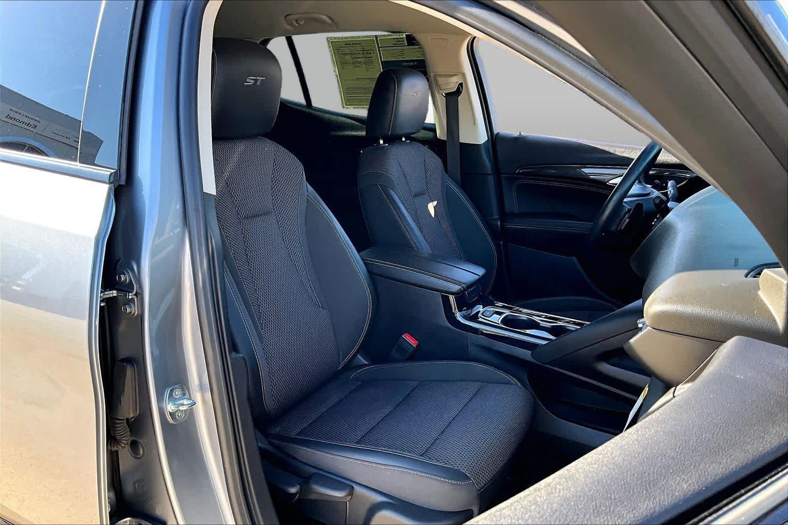 Used 2022 Buick Envision Preferred FWD image 9