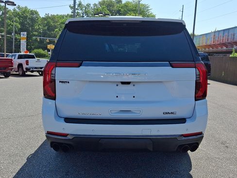 Used 2026 GMC Yukon Denali Ultimate AWD/4WD image 5