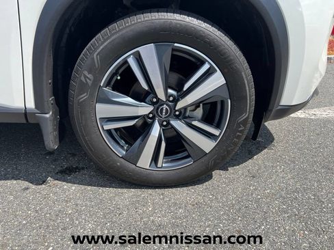 Certified 2023 Nissan Rogue SL AWD/4WD image 29