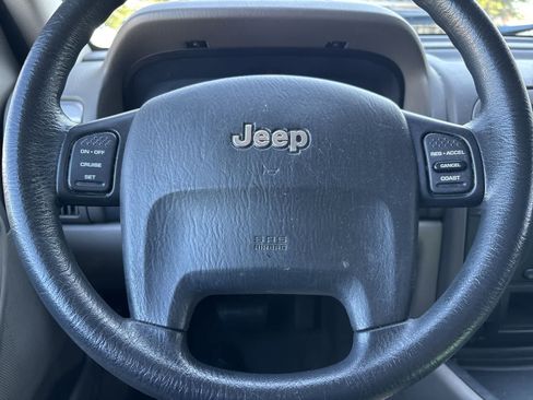 Used 2003 Jeep Grand Cherokee Laredo AWD/4WD image 9